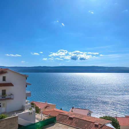 Apartments Sonata Омиш Экстерьер фото