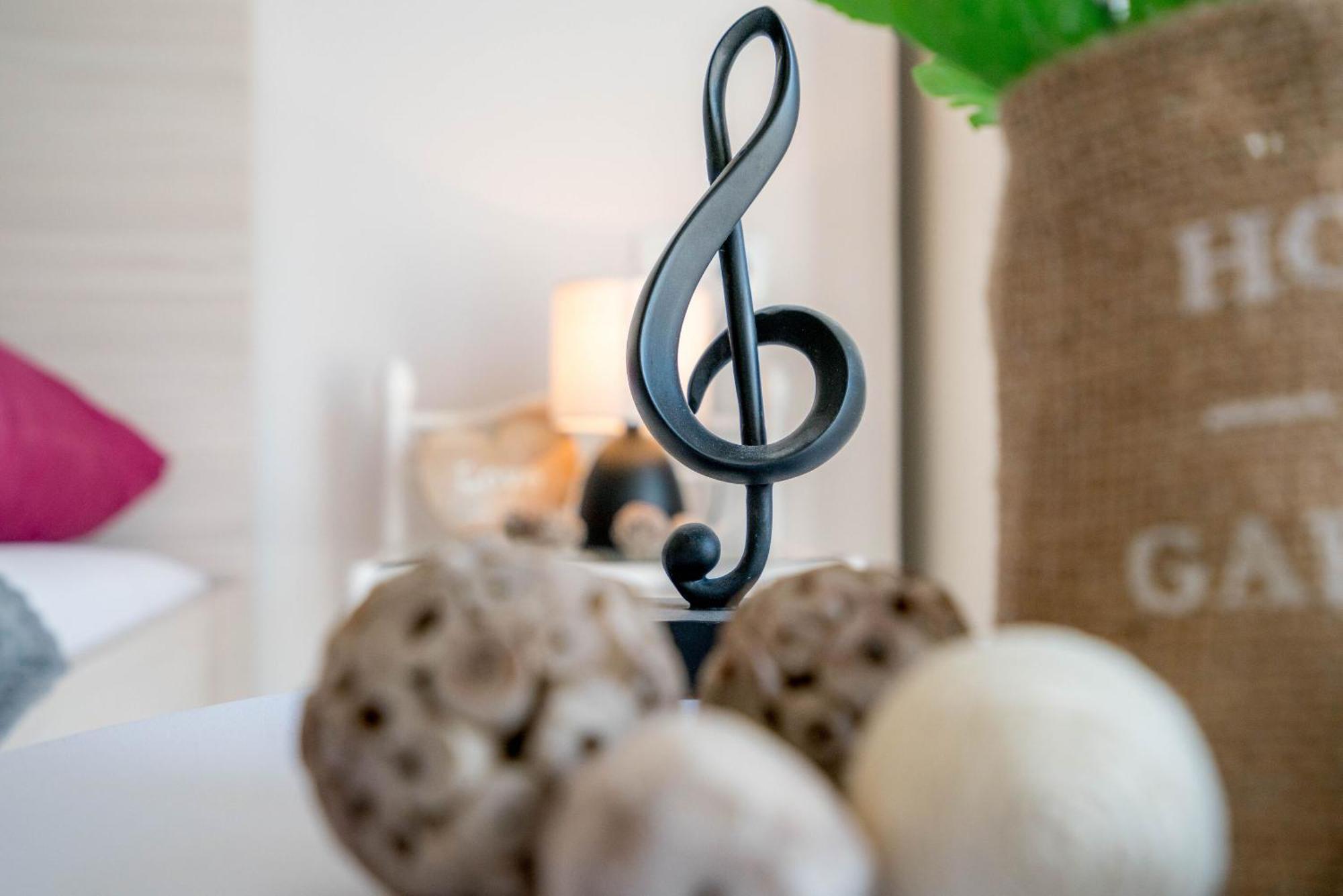 Apartments Sonata Омиш Экстерьер фото