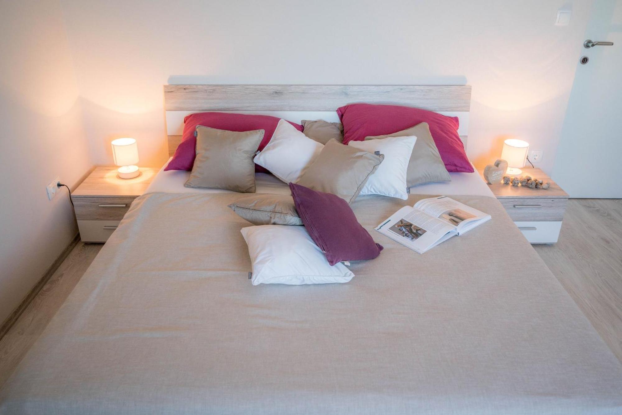 Apartments Sonata Омиш Экстерьер фото