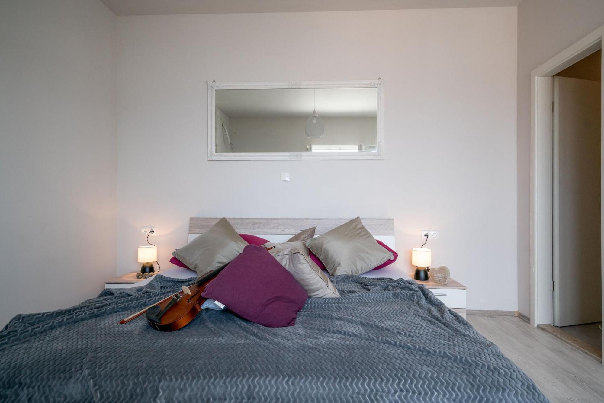 Apartments Sonata Омиш Экстерьер фото