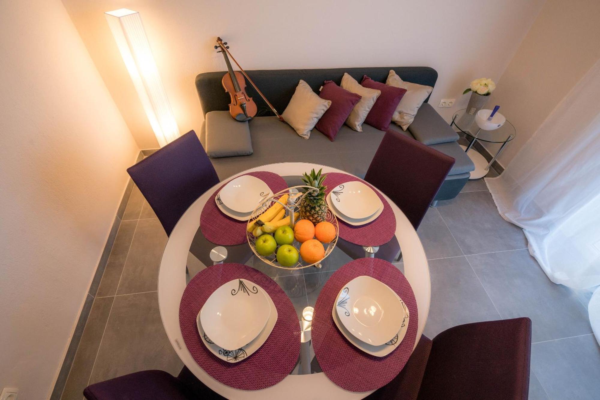 Apartments Sonata Омиш Экстерьер фото